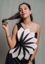 The Petal Noir