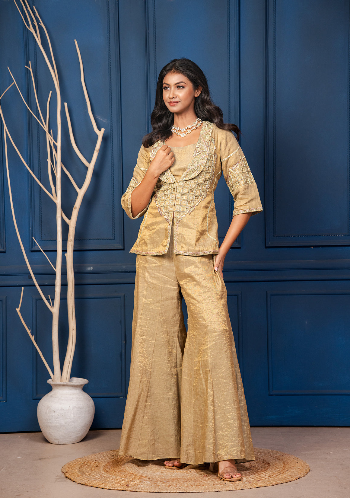KAARA – The Golden Tissue Embroidered Co-ord Set